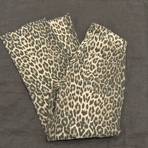 NWT Disclosure Women’s“Baggy Cargo” Camo Pants